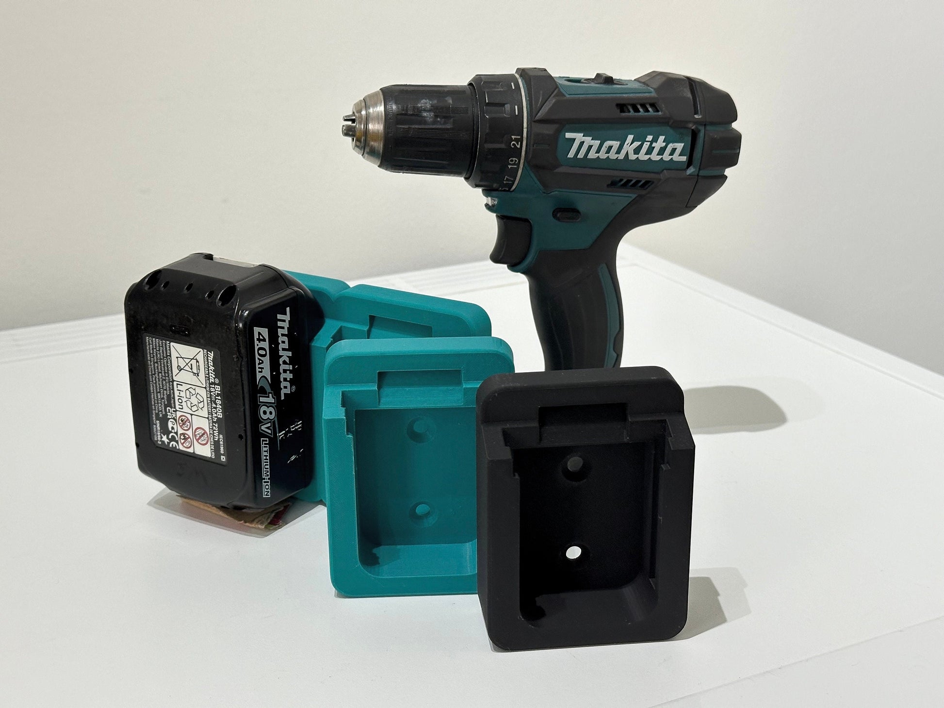 Akkuhalter für MAKITA | 18V | 14,4V | Wandhalterung | Wandhalter | Befestigung | Wall Mount | Battery Mount | Battery Holder