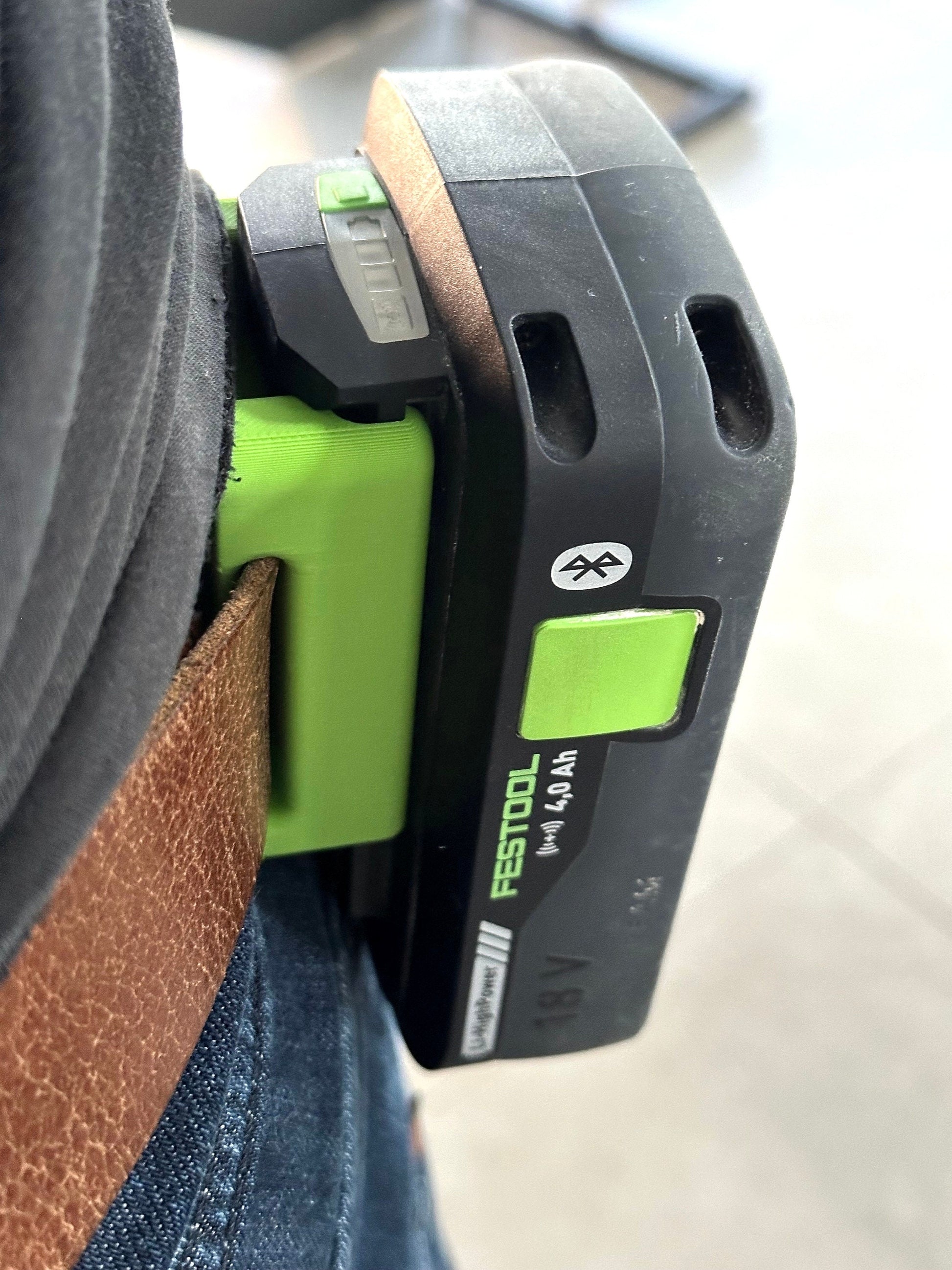 Akkuhalterung für den Gürtel - FESTOOL 18V | Akkuhalterung | Halter | Befestigung | Gürtelhalterung | Gürtelcllip |
